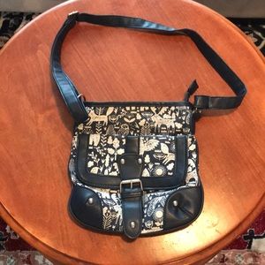 Animal print shoulder bag